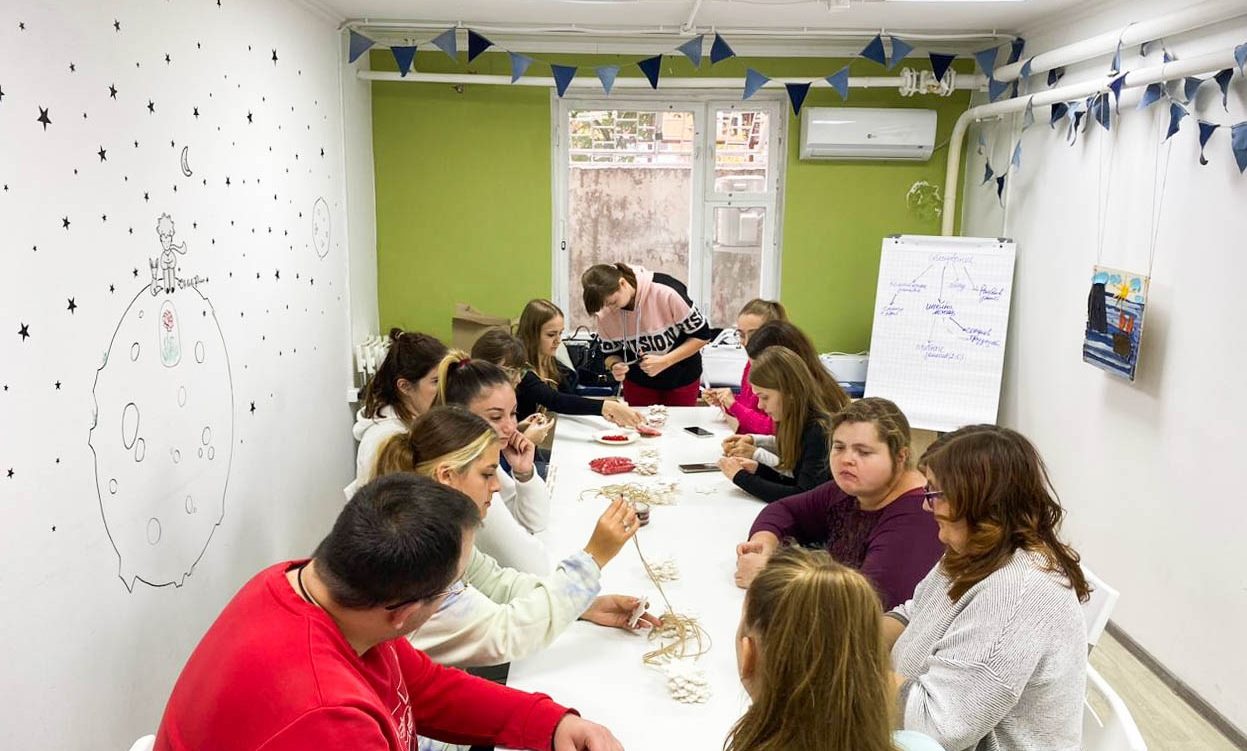Ресурсный центр добровольчества Краснодарского края продолжает реализацию проекта «Школа подготовки волонтеров инклюзии»